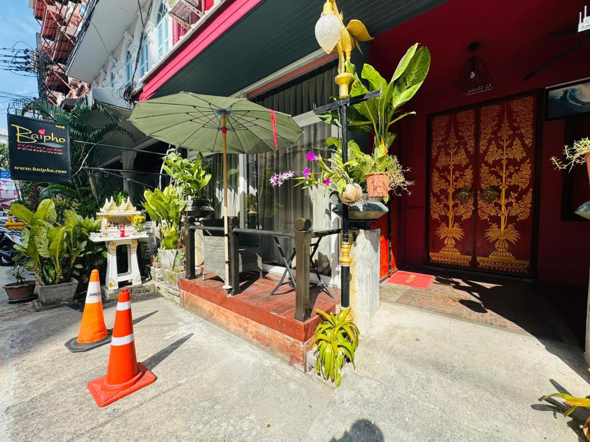 Baipho Lifestyle Hotel Patong Exterior photo