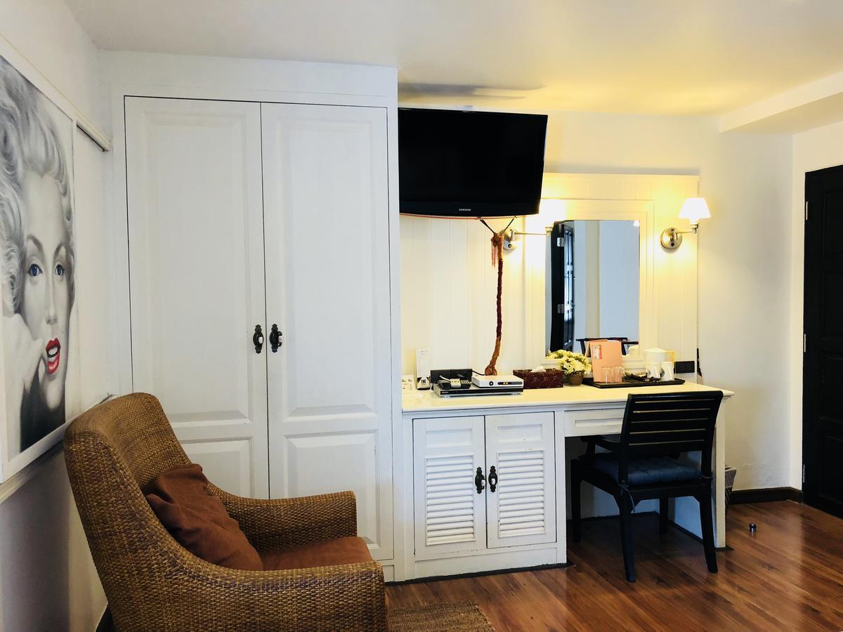 Baipho Lifestyle Hotel Patong Exterior photo