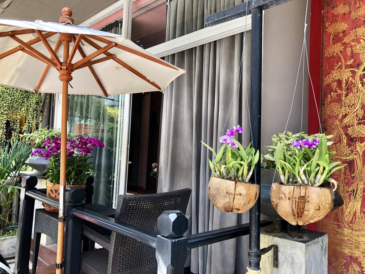 Baipho Lifestyle Hotel Patong Exterior photo